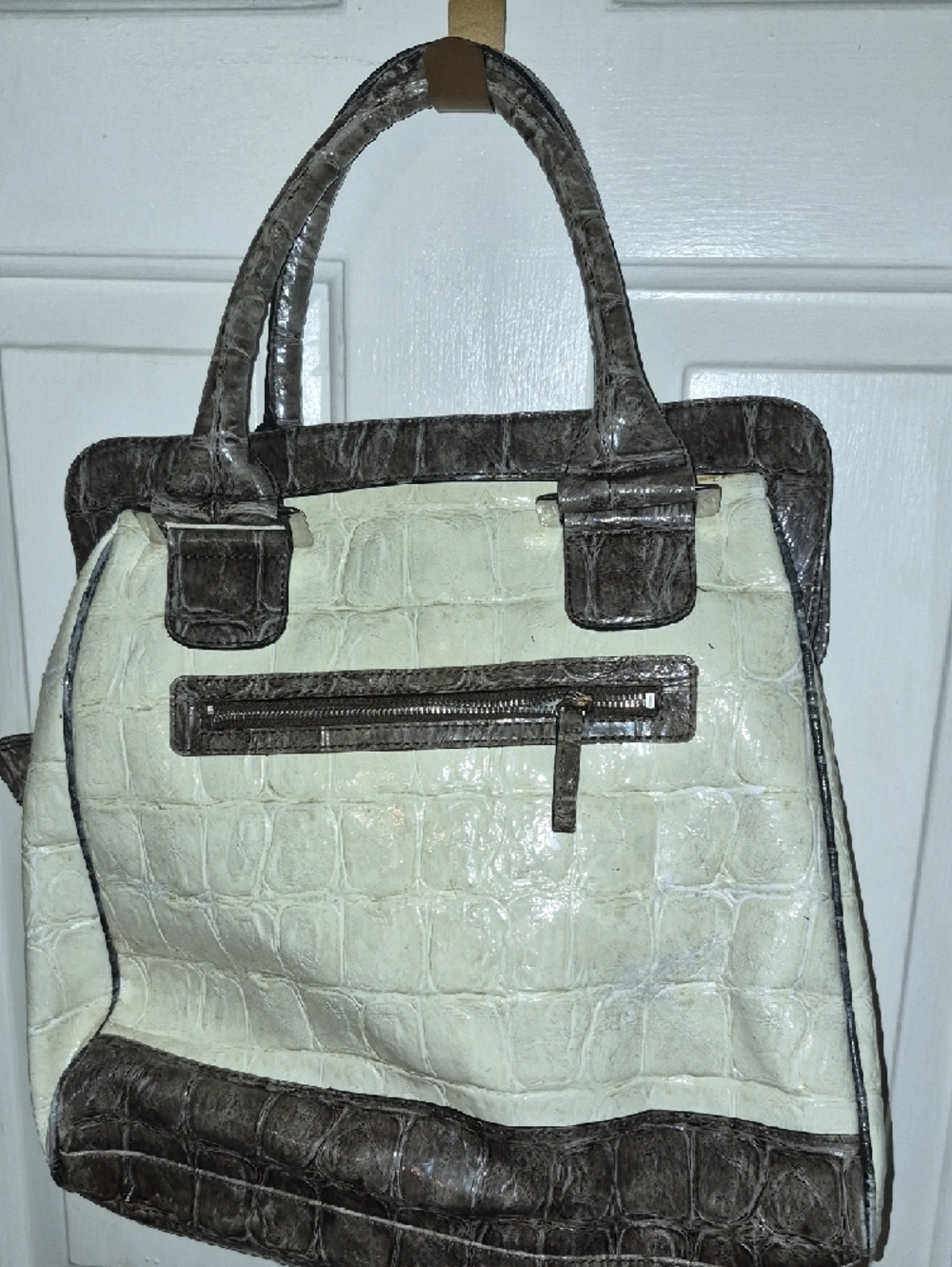 Guess Vintage beige and brown crocodile-embossed Cream And Gray  Sarchel - Picture 2 of 4